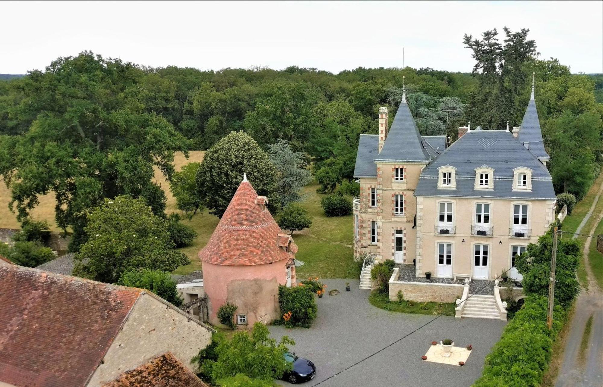 Villa Saint Pierre La Trimouille Eksteriør billede